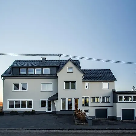 Appartement Oliver92 Am Nuerburgring Meuspath