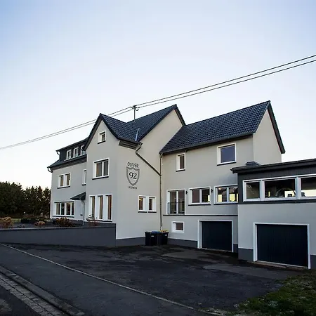 Oliver92 Am Nuerburgring شقة Meuspath